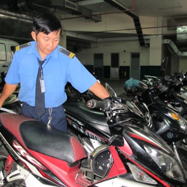 Dịch vụ bảo vệ giữ xe chuyên nghiệp 